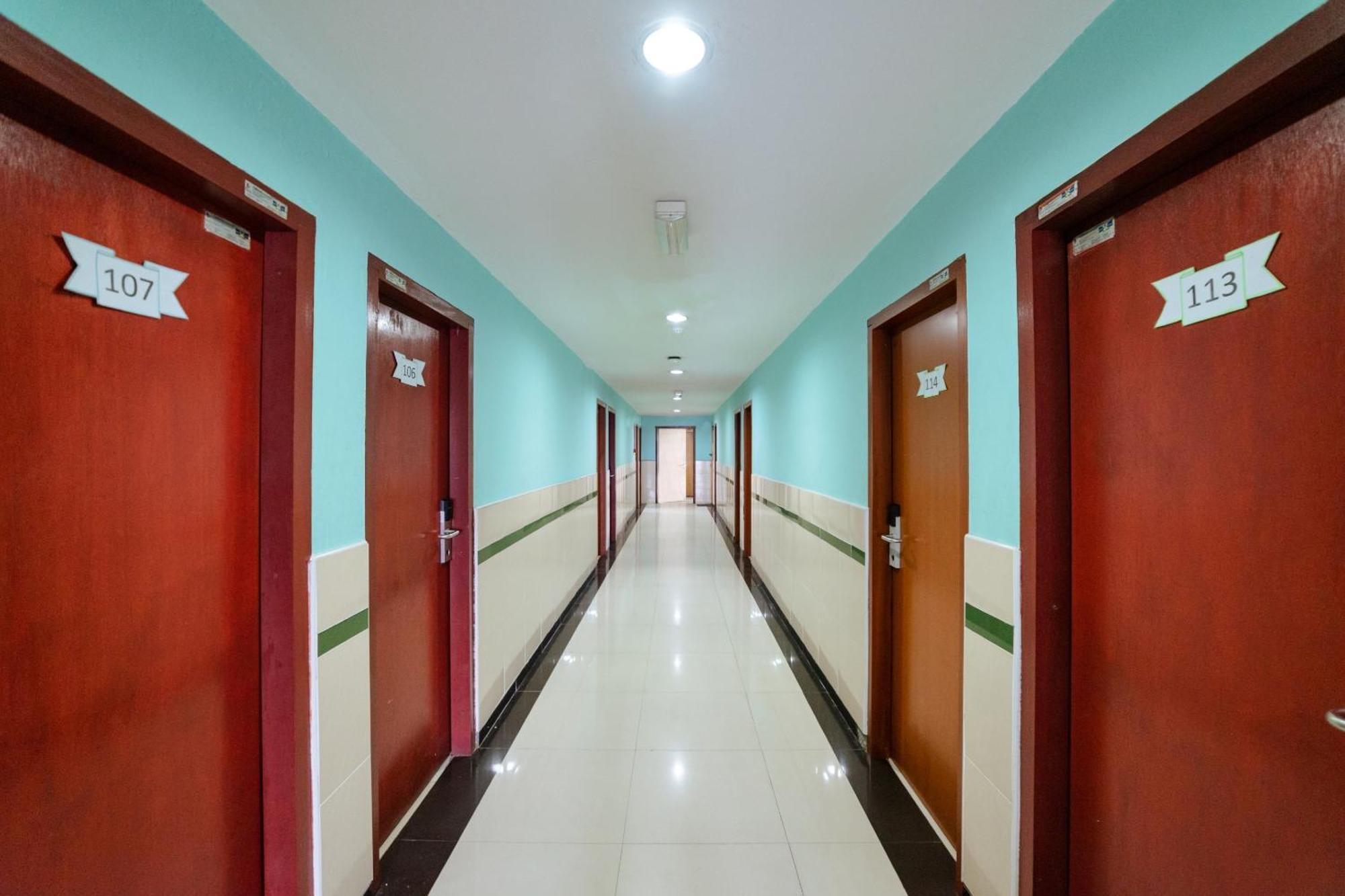 Oyo 90208 Milion Inn Miri Εξωτερικό φωτογραφία