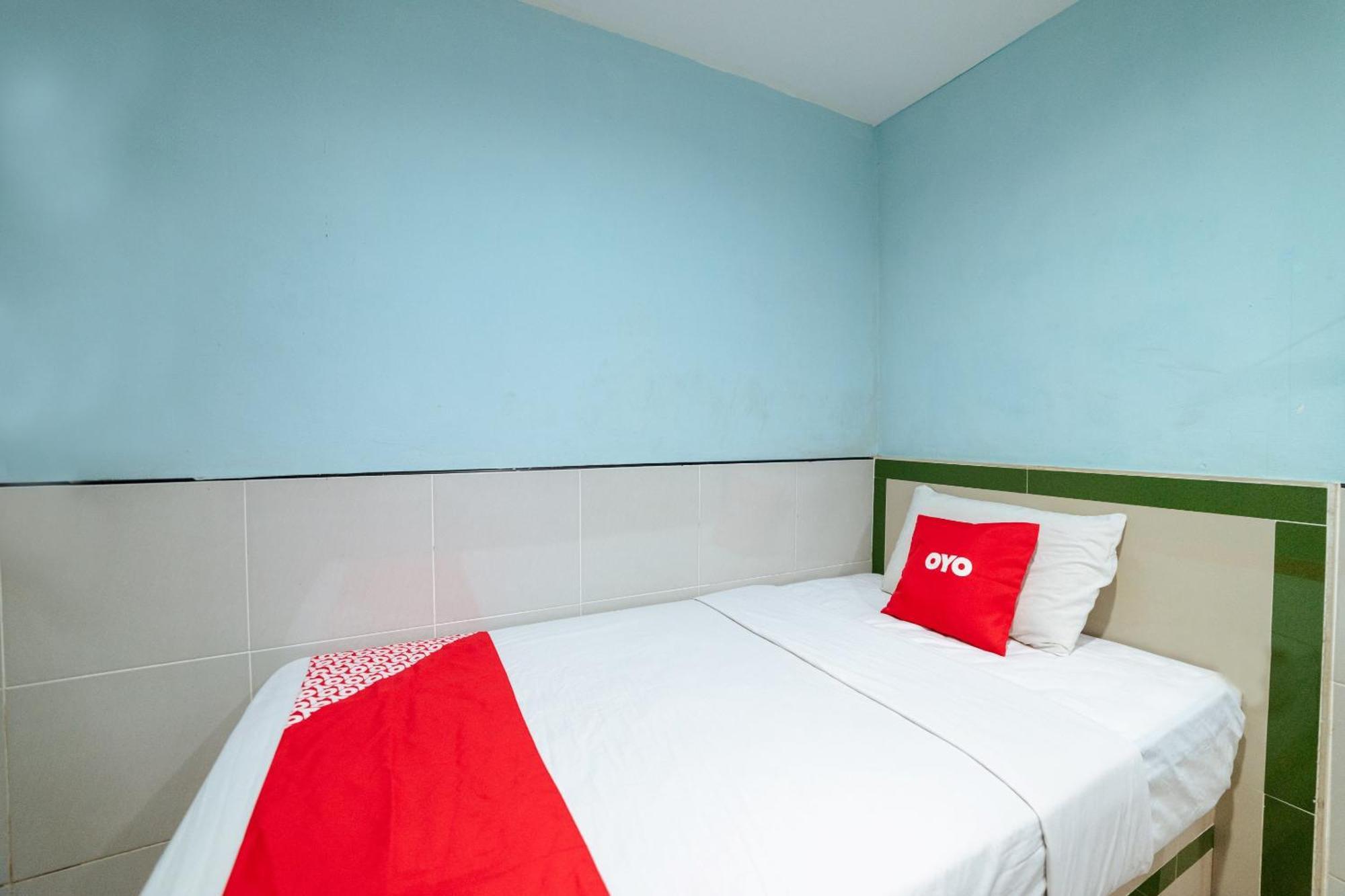 Oyo 90208 Milion Inn Miri Εξωτερικό φωτογραφία